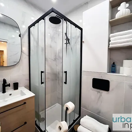 Urbanflat 178 - Cosy 2 Bedroom In The Center Of Apartment Paris