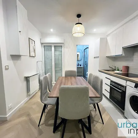 Urbanflat 178 - Cosy 2 Bedroom In The Center Of * Paris
