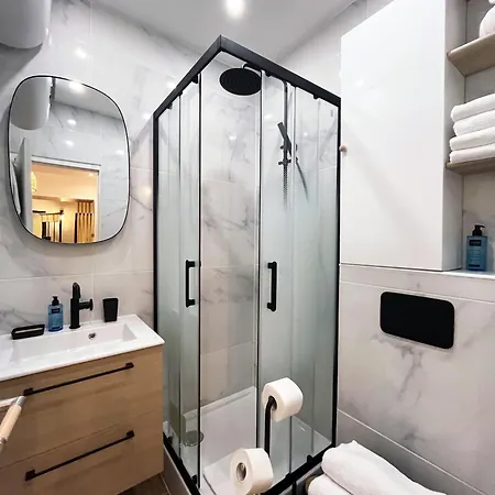 Urbanflat 178 - Cosy 2 Bedroom In The Center Of